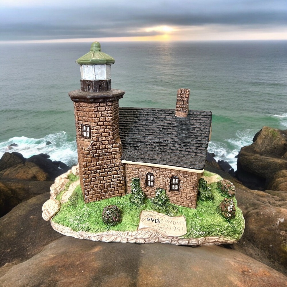 1991 Light Harbour SAND ISLAND WI Lighthouse Signed Bill Younger #5413 of 5500